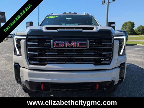 New 2026 GMC Sierra 2500 AT4 w/ AT4 Premium Plus Package AWD/4WD image 9