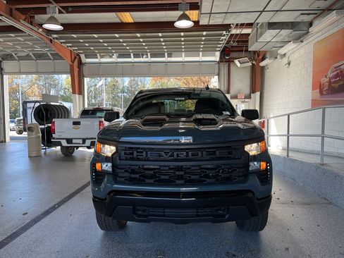 New 2026 Chevrolet Silverado 1500 Custom Trail Boss w/ Turbomax Blackout Package image 3