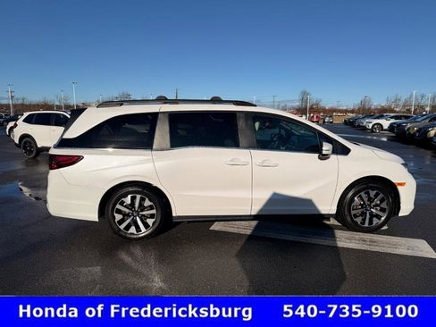 Certified 2025 Honda Odyssey EX-L image 8
