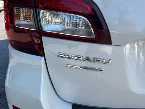 Used 2017 Subaru Outback 3.6R Limited AWD/4WD image 15