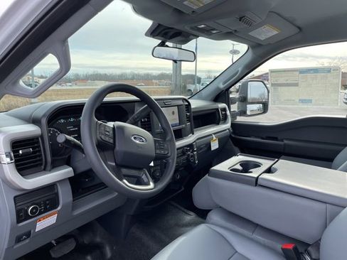 New 2026 Ford F250 XL w/ XL Chrome Package image 26