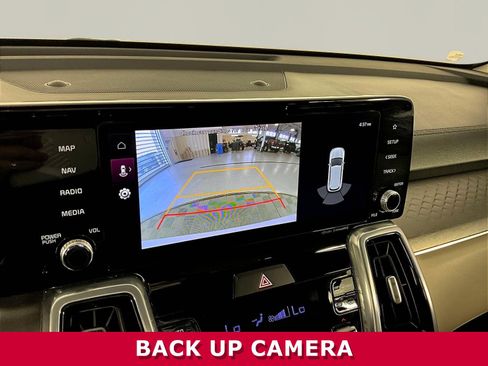 Used 2023 Kia Sorento SX AWD/4WD image 14