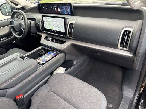 Certified 2025 Ford Expedition Max Active RWD image 12