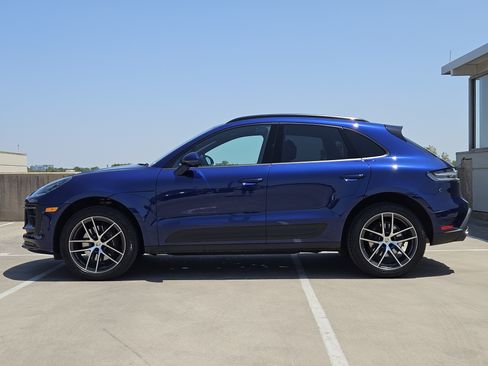 Certified 2026 Porsche Macan AWD/4WD image 2