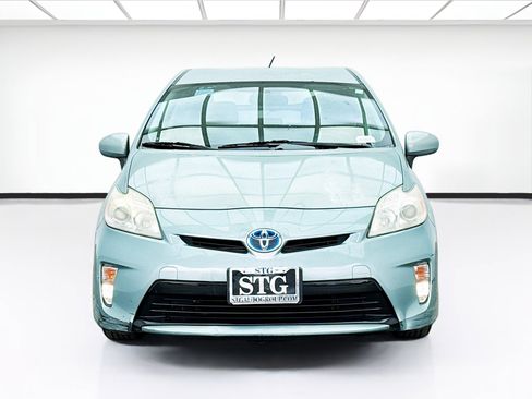 Used 2013 Toyota Prius Three image 2