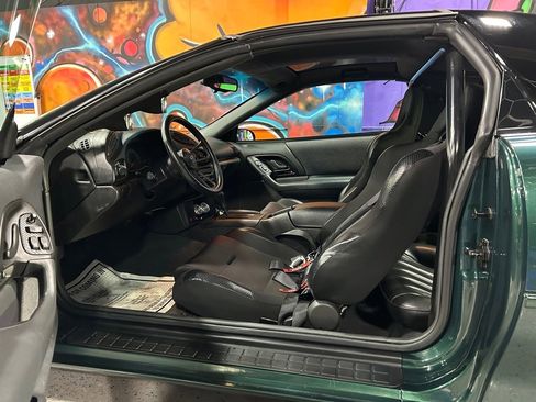 Used 1994 Chevrolet Camaro Z28 image 13