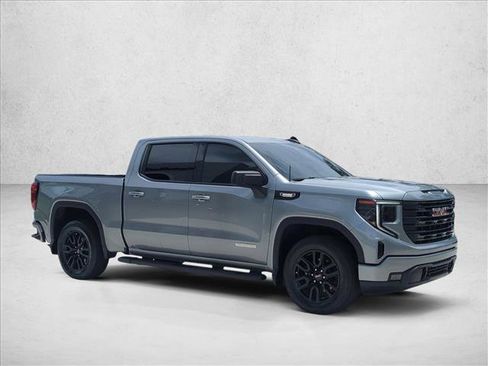 Used 2023 GMC Sierra 1500 Elevation w/ Preferred Package RWD image 3