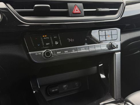 Used 2024 Kia Seltos S AWD/4WD image 37