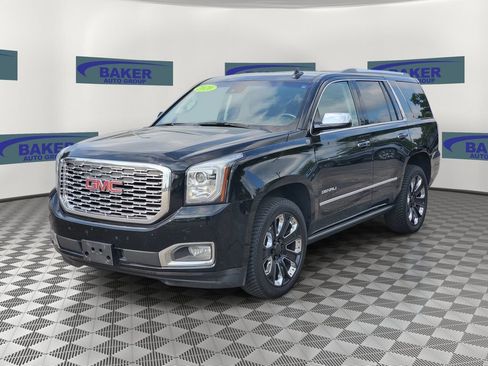 Used 2020 GMC Yukon Denali w/ Denali Ultimate Black Edition AWD/4WD image 4