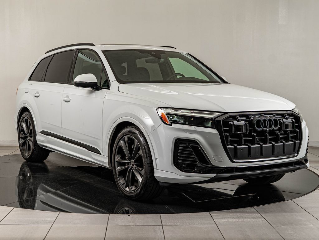 Used 2025 Audi Q7 3.0T Premium Plus w/ Premium Plus Package AWD/4WD image 3