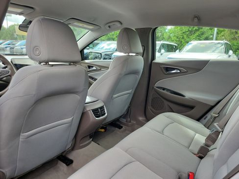 Used 2022 Chevrolet Malibu LT FWD image 14