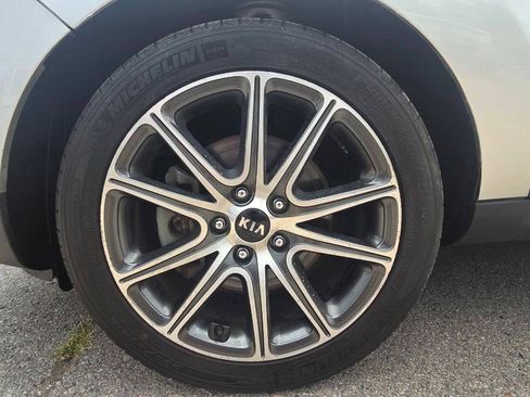 Used 2018 Kia Soul ! w/ Tech Package FWD image 28
