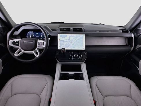 Used 2026 Land Rover Defender 110 X-Dynamic SE AWD/4WD image 9