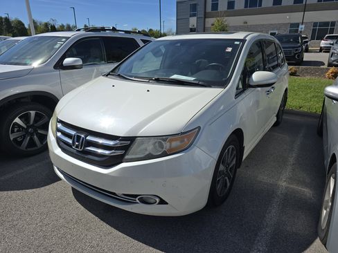 Used 2015 Honda Odyssey Touring image 6