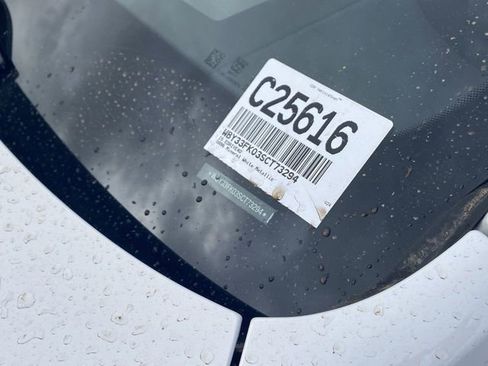 Used 2025 BMW i5 eDrive40i w/ Premium Package image 23