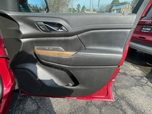 Used 2019 GMC Acadia SLE image 25