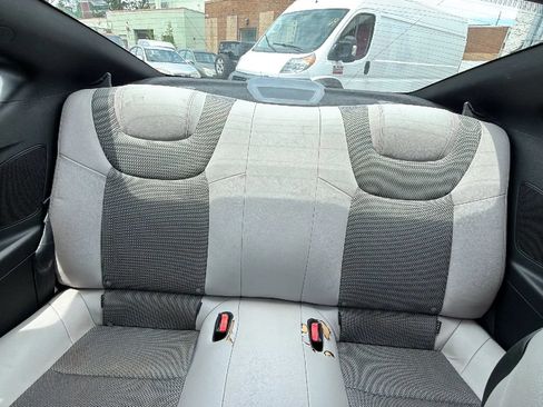 Used 2013 Hyundai Genesis 2.0T RWD image 26