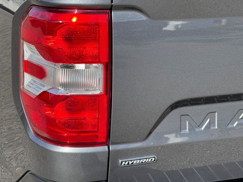 Used 2022 Ford Maverick XL image 23