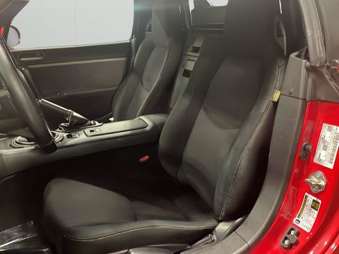 Used 2014 MAZDA MX-5 Miata Sport w/ Convenience Package RWD image 9