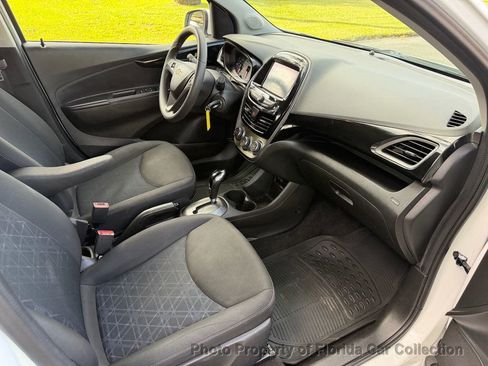 Used 2021 Chevrolet Spark LT image 38
