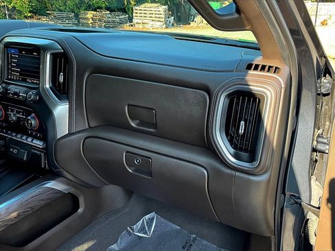 Certified 2021 Chevrolet Silverado 1500 LTZ w/ Technology Package image 24