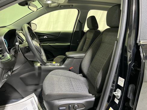 Used 2023 Chevrolet Equinox LT image 18