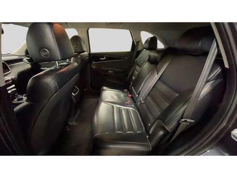 Used 2019 Kia Sorento EX image 14