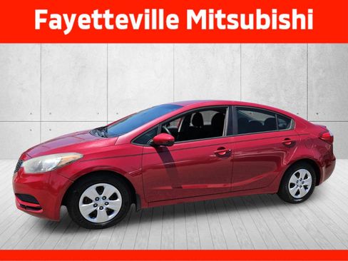 Used 2016 Kia Forte LX FWD image 3