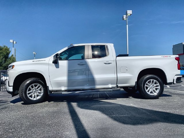 Used 2022 Chevrolet Silverado 1500 RST w/ Convenience Package II AWD/4WD image 5