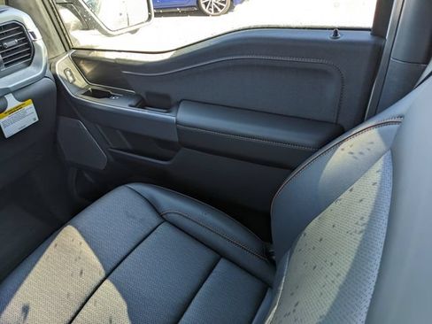 Used 2025 Ford F150 Lariat w/ Equipment Group 502A High AWD/4WD image 17