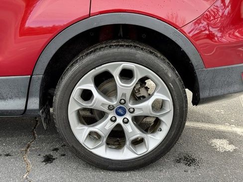 Used 2014 Ford Escape Titanium image 29
