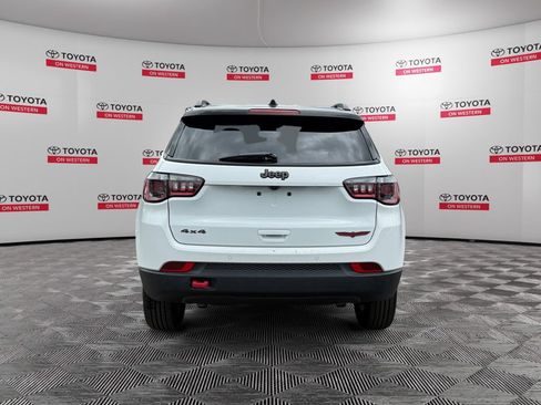 Used 2024 Jeep Compass Trailhawk AWD/4WD image 6