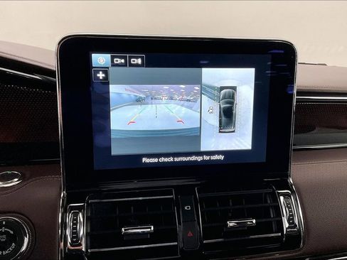 Used 2019 Lincoln Navigator Black Label AWD/4WD image 14
