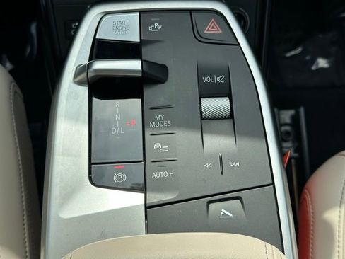 Certified 2025 BMW X1 xDrive28i w/ Technology Package image 25