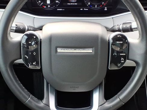 Used 2020 Land Rover Range Rover Evoque SE image 17