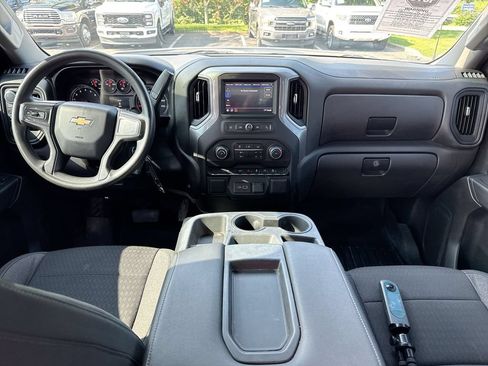 Used 2021 Chevrolet Silverado 1500 W/T w/ WT Value Package AWD/4WD image 10
