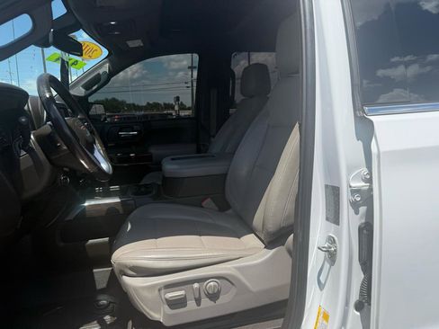 Used 2019 GMC Sierra 1500 SLT w/ SLT Premium Plus Package AWD/4WD image 11