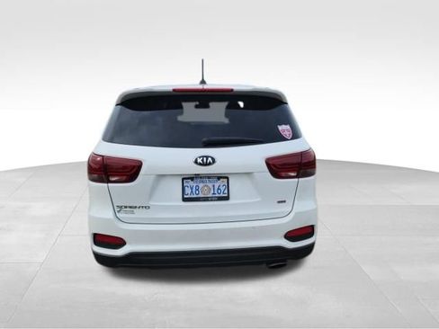 Used 2020 Kia Sorento L FWD image 4