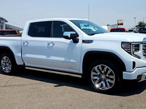 New 2026 GMC Sierra 1500 Denali w/ Denali Reserve Package AWD/4WD image 2
