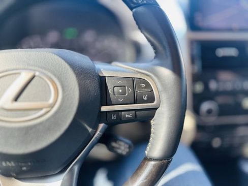 Used 2023 Lexus GX 460 Premium image 41