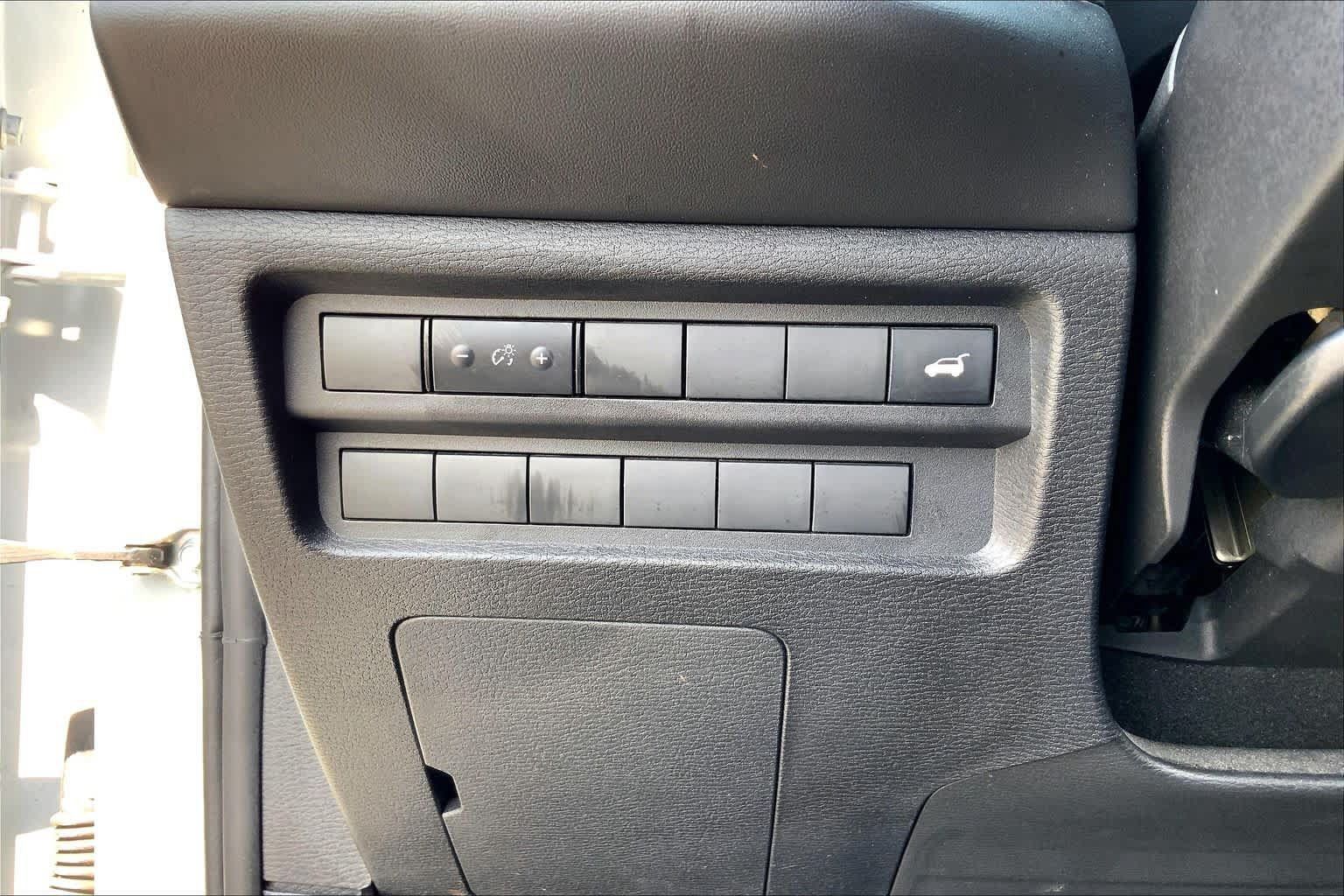 Used 2024 Mitsubishi Outlander SE Black Edition FWD image 33