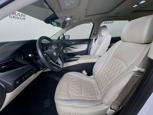 Used 2023 Buick Enclave Avenir w/ Avenir Technology Package AWD/4WD image 10