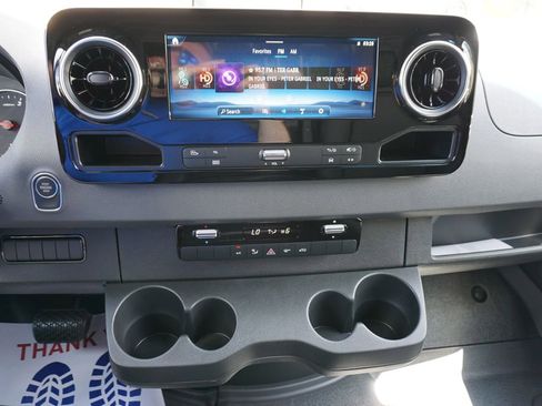 New 2025 Mercedes-Benz Sprinter 2500 image 40