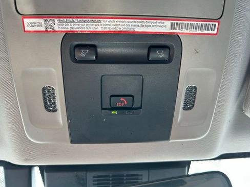 Used 2025 Toyota Camry LE w/ Convenience Package FWD image 38