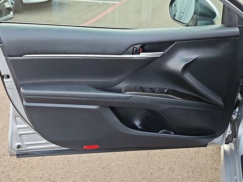 Used 2024 Toyota Camry SE w/ Convenience Package image 13