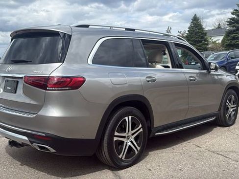 Used 2023 Mercedes-Benz GLS 450 4MATIC image 4