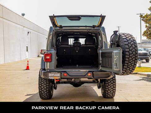 Used 2025 Jeep Wrangler Unlimited Rubicon image 9