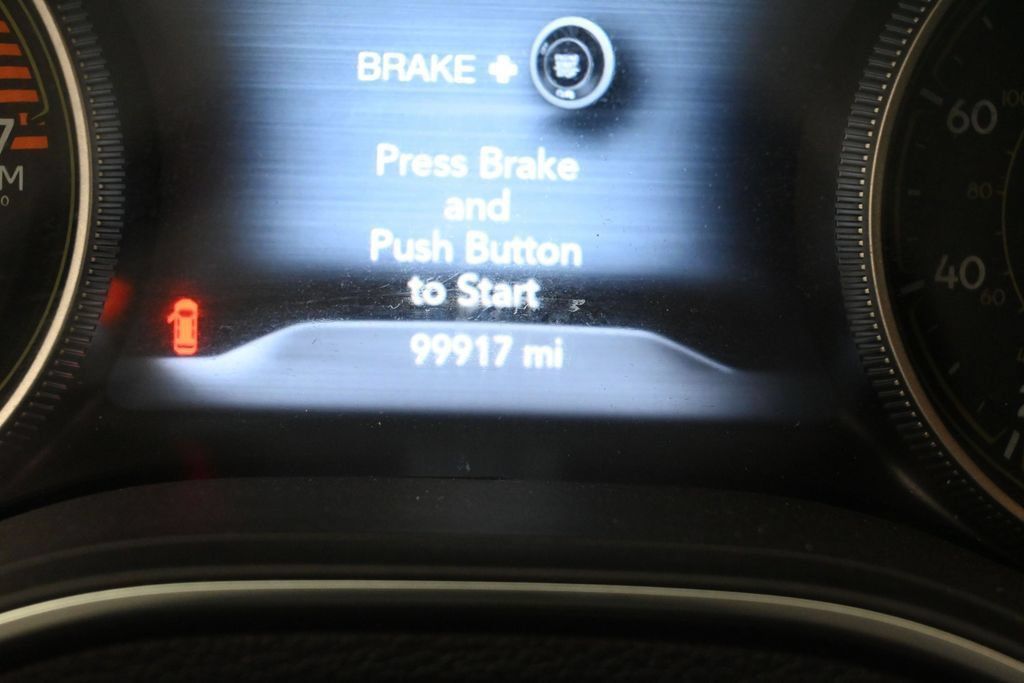 Used 2020 Jeep Cherokee Limited FWD image 13