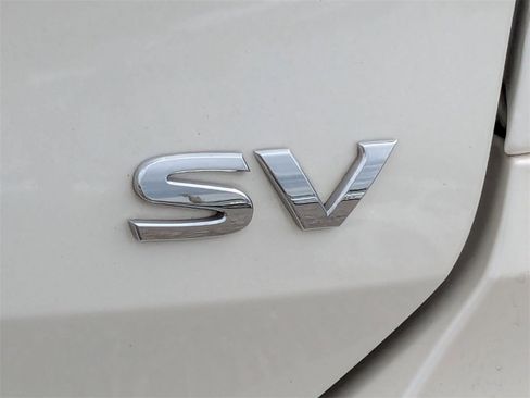 Used 2020 Nissan Rogue SV image 13