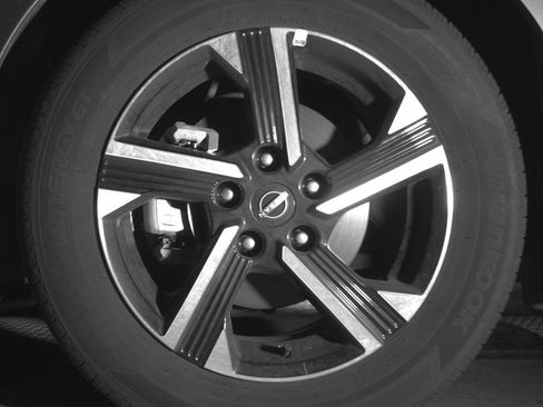 Used 2025 Nissan Sentra SV image 12